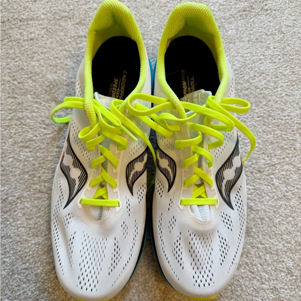 Saucony White Neon Yellow Black Men’s Athletic Running Shoes - Picture 2 of 4